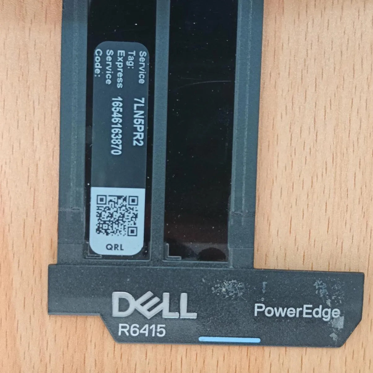 Dell PowerEdge R6415 1x AMD EPYC 7601