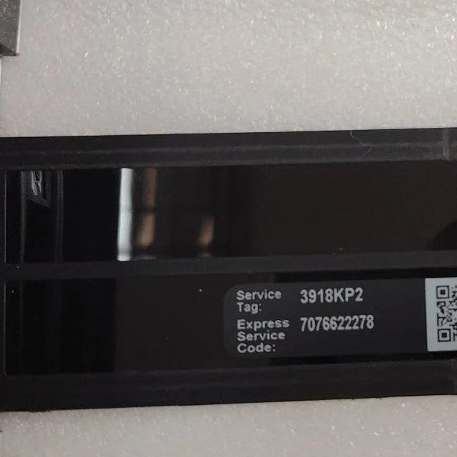 Dell PowerEdge R7415 Server – 1x AMD EPYC 7551P 32-Core CPU, 512GB RAM, No HDD/SSD, Dual PSU