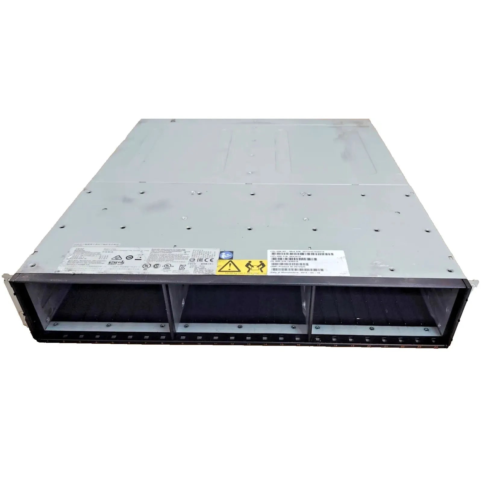 IBM 2072-24C V3700 Storage System with 2x V3700 Controllers No HDD SSD CPU RAM