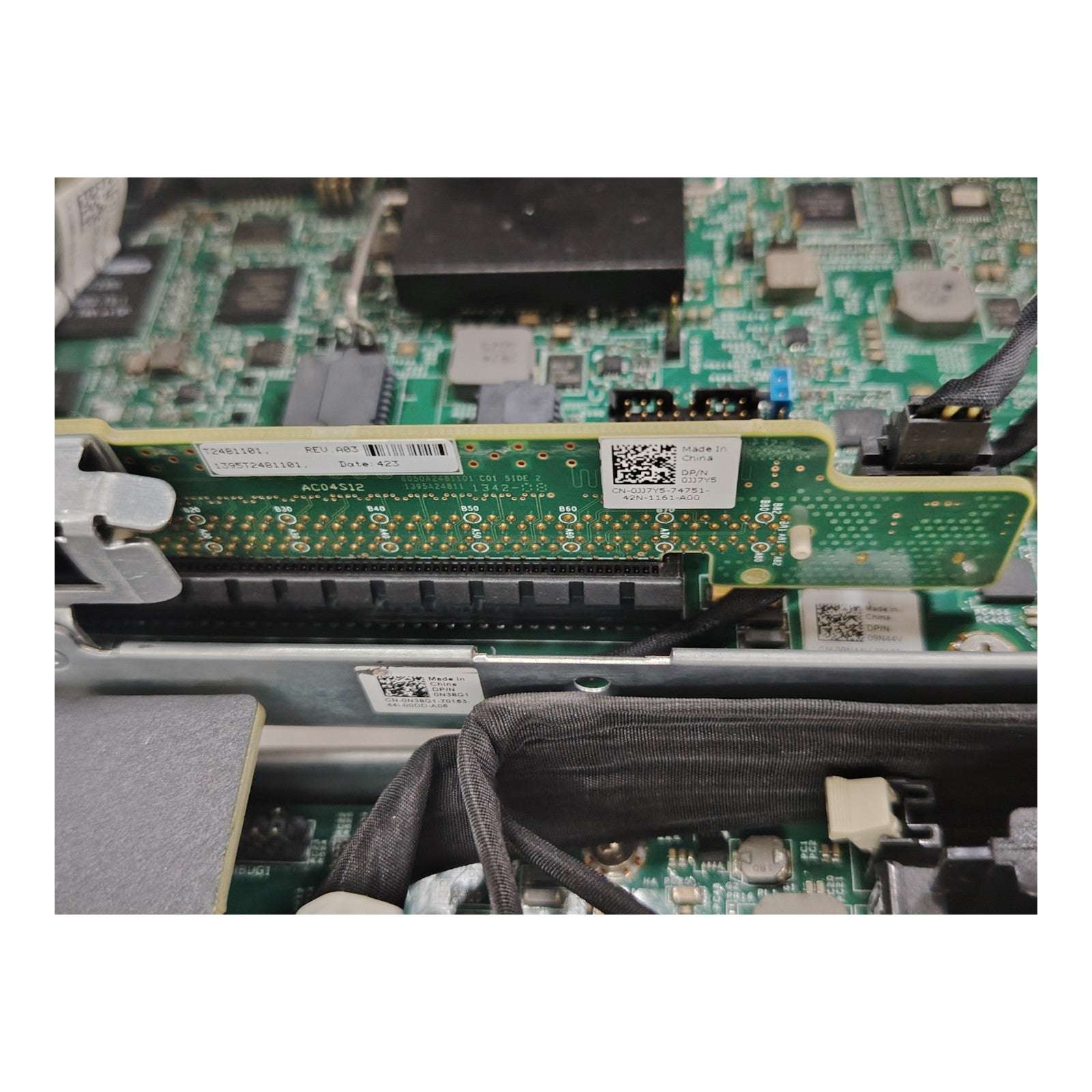 Dell PowerEdge C6220 B08S002 Servers | 4x Mezzanine Boards | 4x NICs | 4x Risers | 2x 1400W PSU