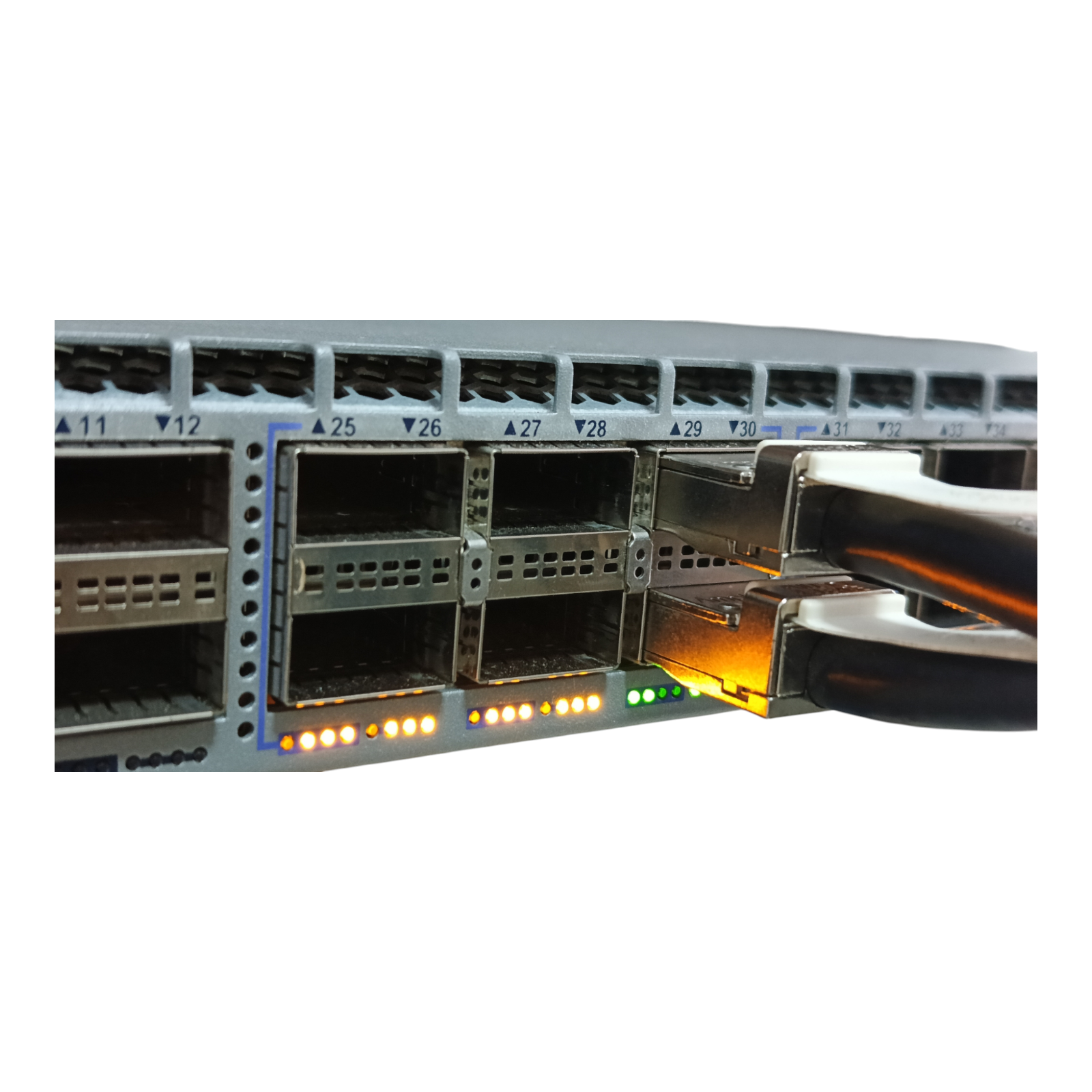 Arista DCS-7280QR-C36-M-F Switch | 24x40GbE QSFP+ & 12x100GbE QSFP28 | Front-to-Rear Airflow, Dual AC PSU