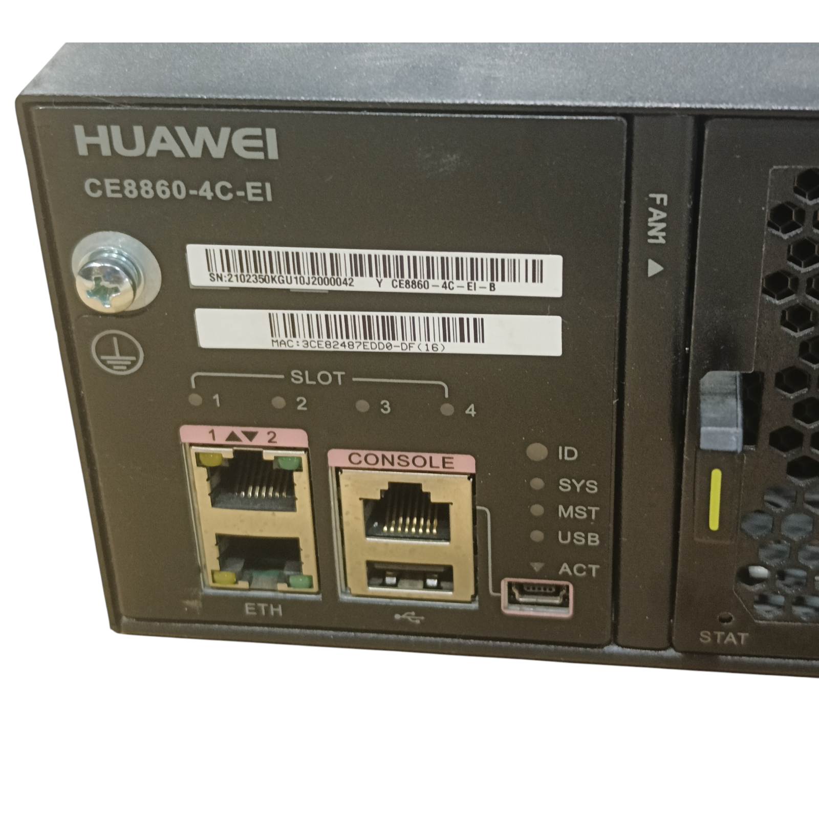 Huawei CE8860-4C-EI CloudEngine 8800 Switch | 74-Port | 40GE QSFP+ & 10GE SFP+ | 4-Slot Modular Chassis