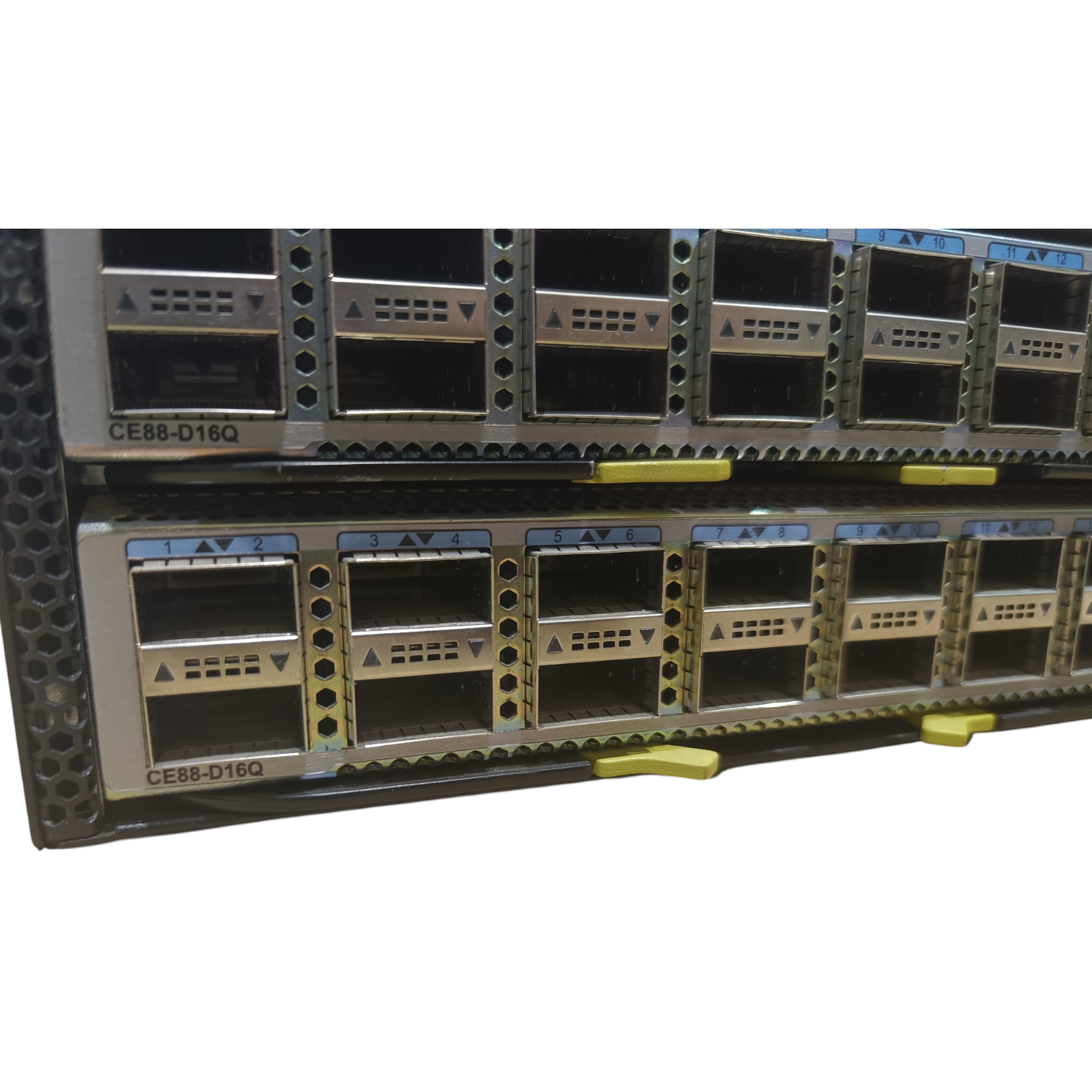 Huawei CE8860-4C-EI CloudEngine 8800 Switch | 74-Port | 40GE QSFP+ & 10GE SFP+ | 4-Slot Modular Chassis