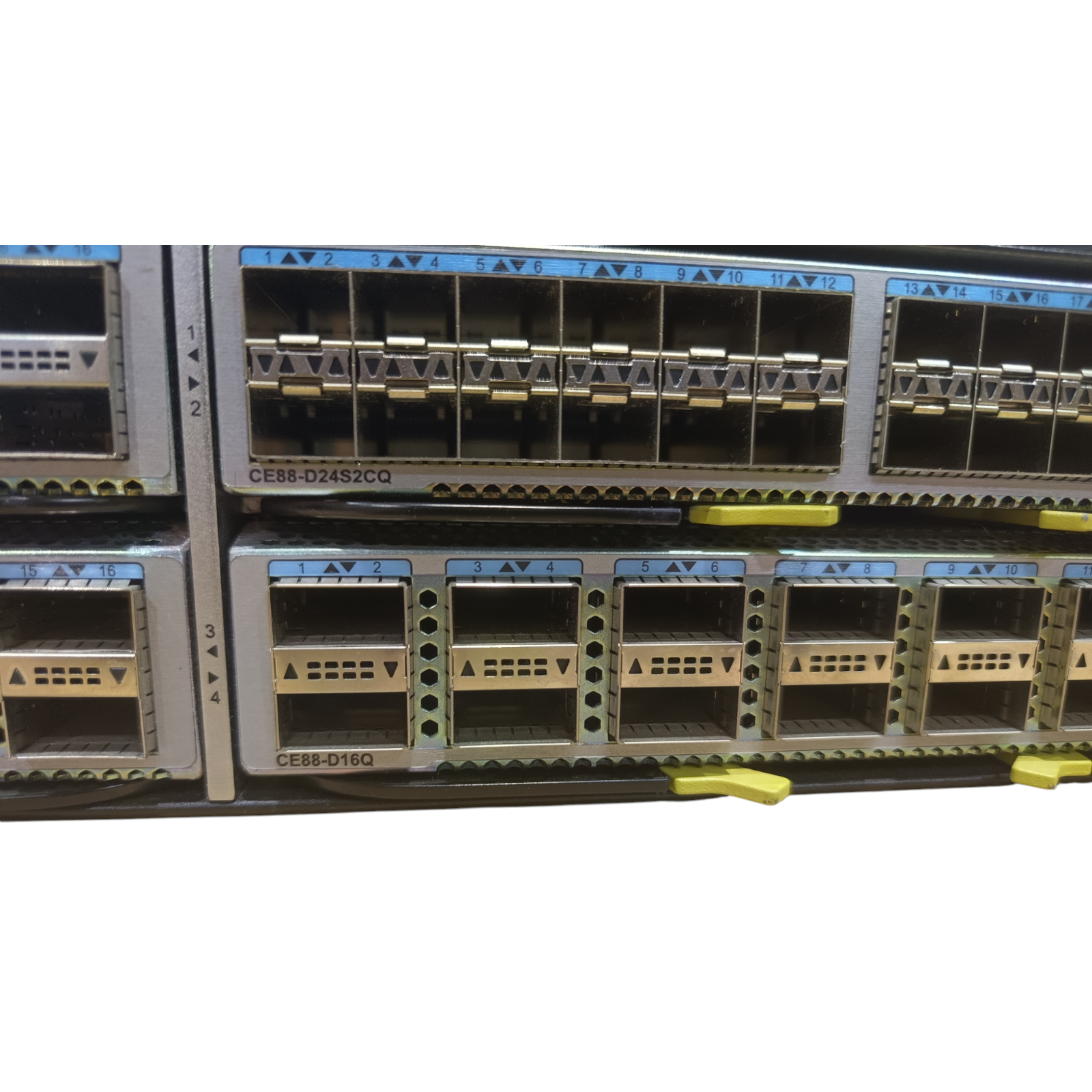 Huawei CE8860-4C-EI CloudEngine 8800 Switch | 74-Port | 40GE QSFP+ & 10GE SFP+ | 4-Slot Modular Chassis