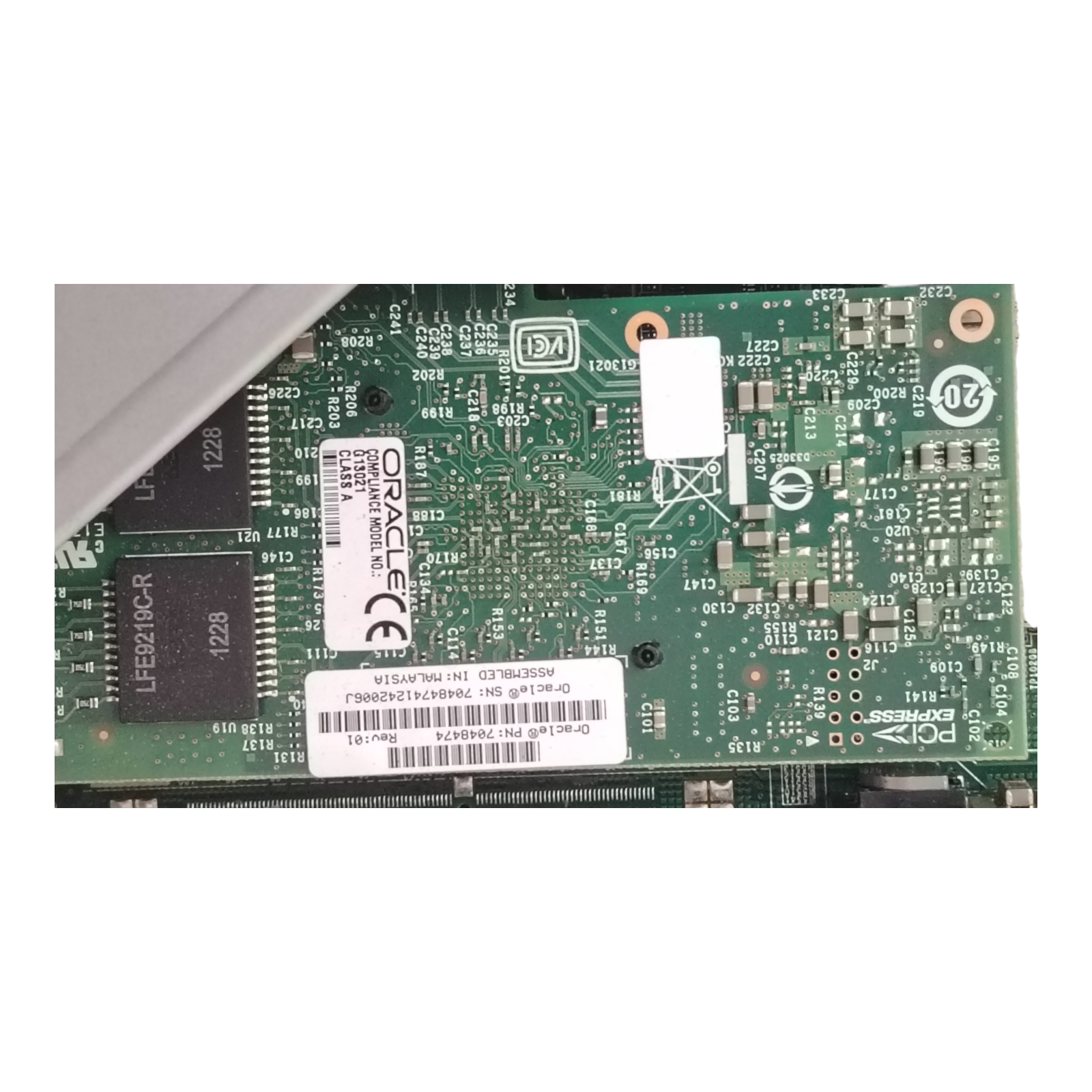 Oracle SPARC T4-1 Server 1x SPARC T4 CPU 32GB RAM, 4x 300GB HDD, HBA, Riser, 2x