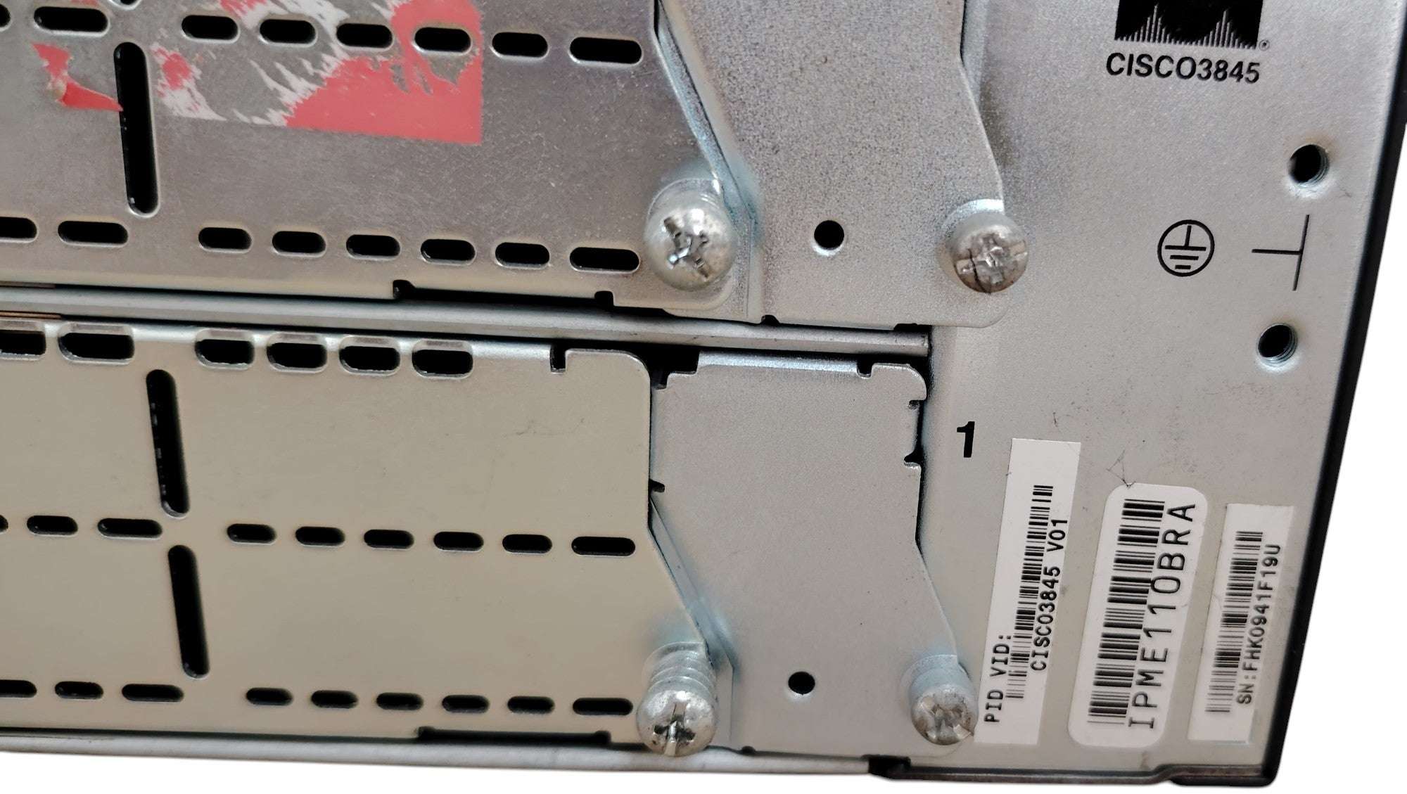 Cisco 3845 Integrated Services Router – 2x Gigabit Ethernet, 1x SFP, Rack-Mountable ISR