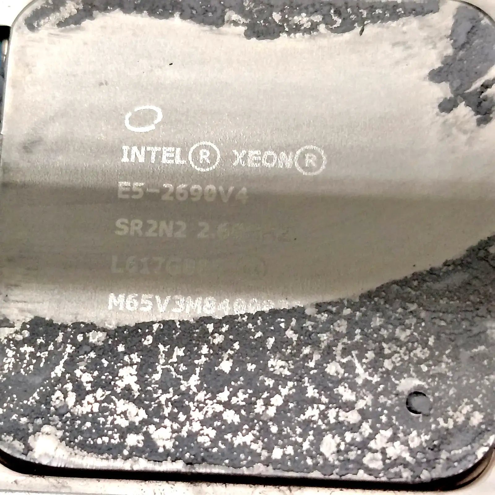 Intel Xeon E5-2690 v4 SR2N2 14-Core 2.60GHz 35MB Server CPU Processors (LGA2011-3)