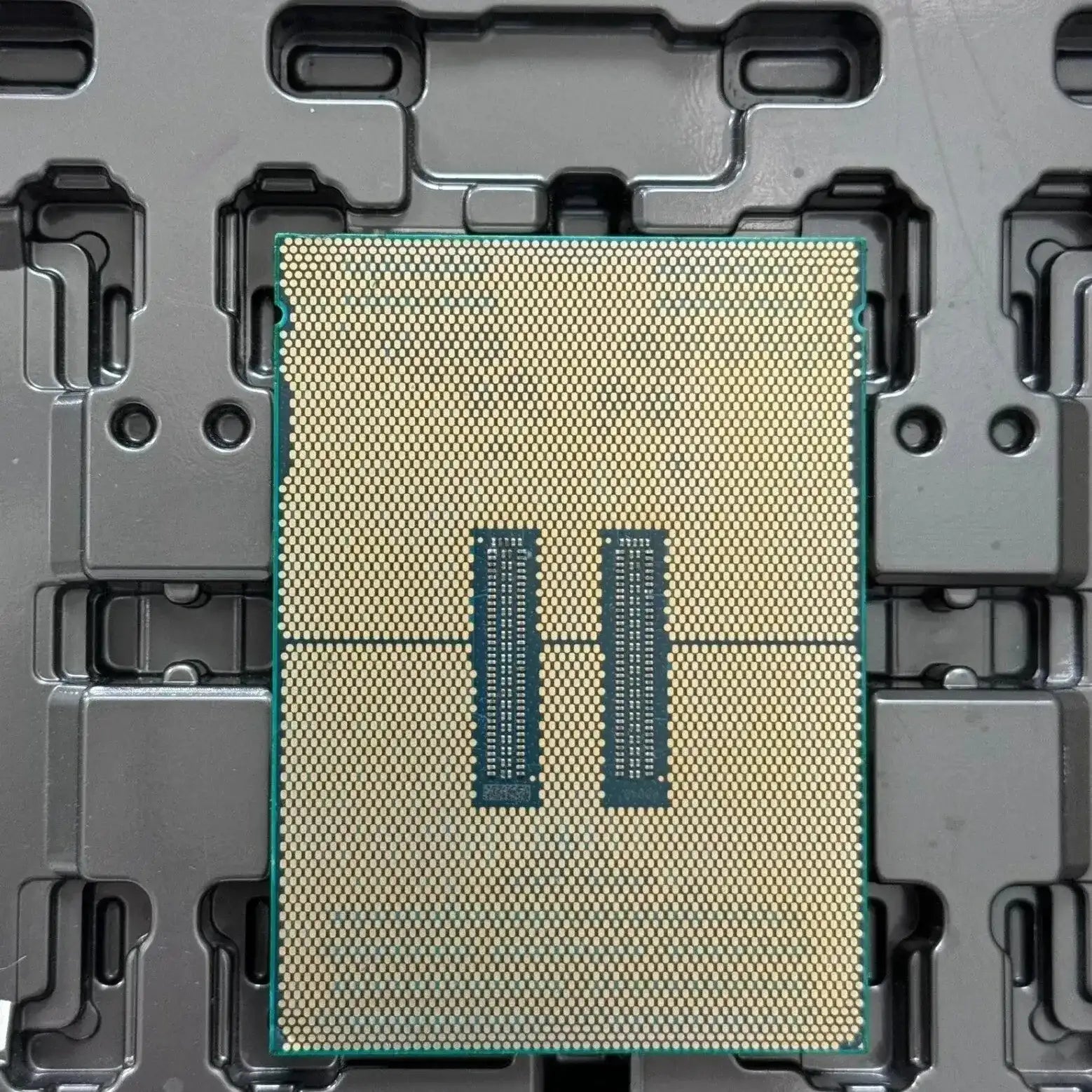 Intel Xeon Gold 5418Y SRMGH 24-Core 2.0GHz 30MB Cache Server CPU Processor (LGA4677)